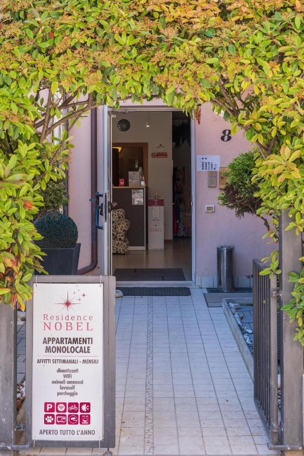 Residence Nobel Rimini Esterno foto
